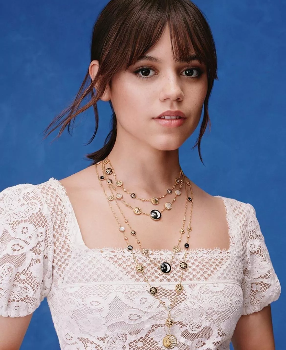 I need to get Bi with someone for Jenna Ortega now