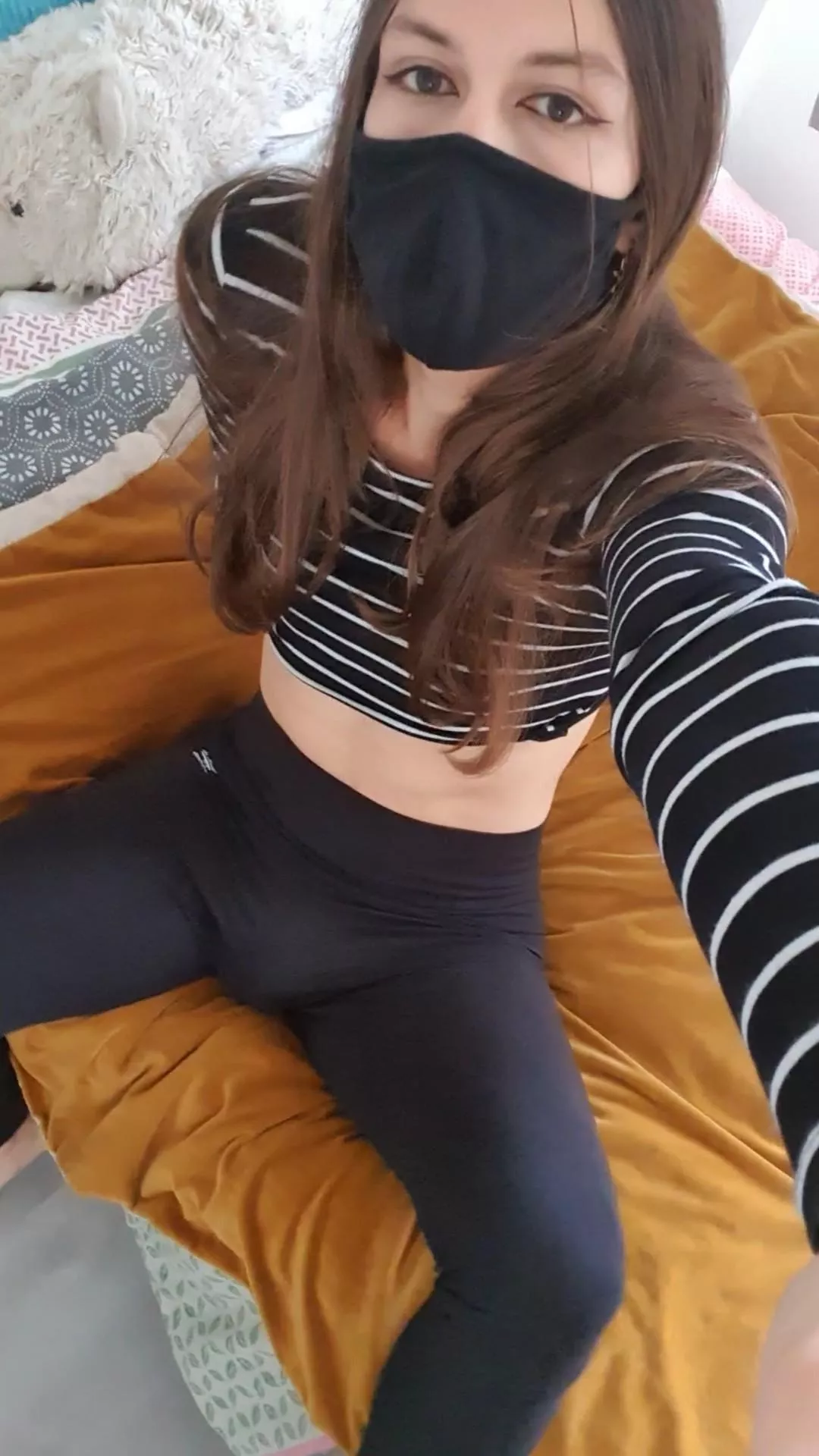 I've got a little bulge - wanna make it bigger? 😘🤤