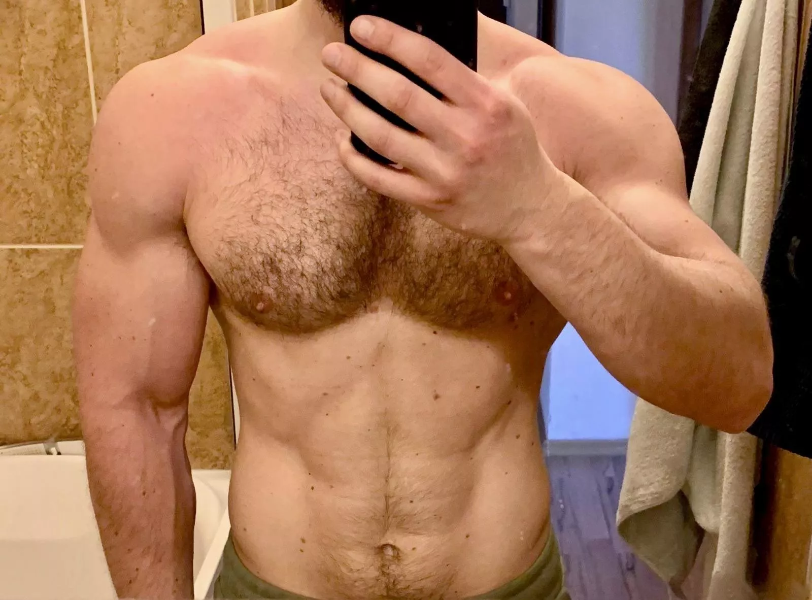 Love it when straight guys stare at me in the locker room