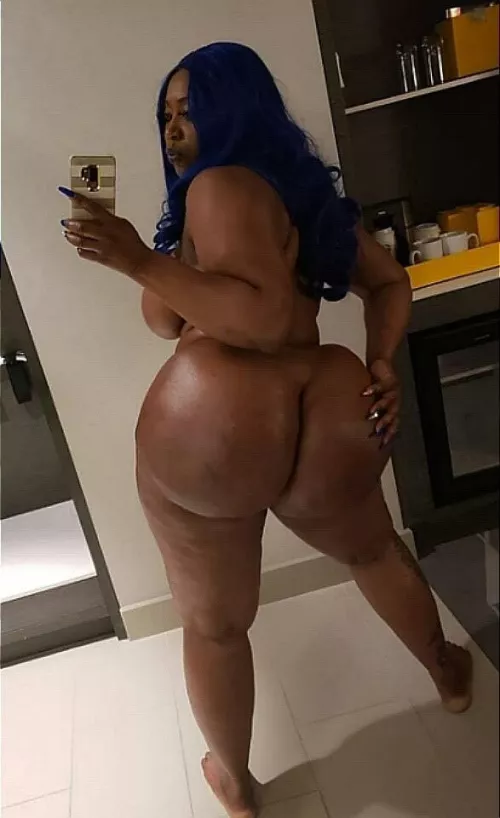 Nice and big 💦🍑