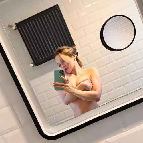 [tatti_1] Wet after a shower and not only🤤 online