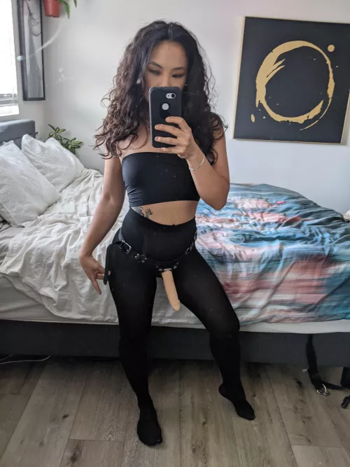 Willing to get your ass trained to enjoy the big guns? 😏