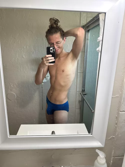 you see me walk in like this wyd next?