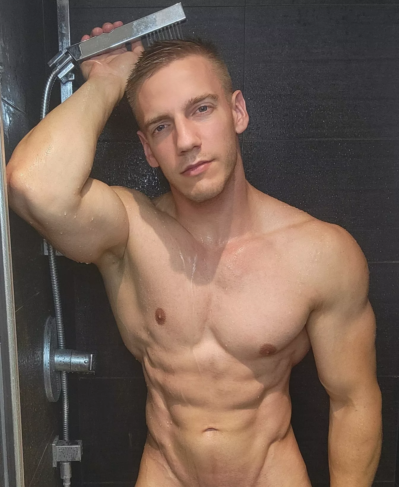 You wash me & I wash you 😏..?