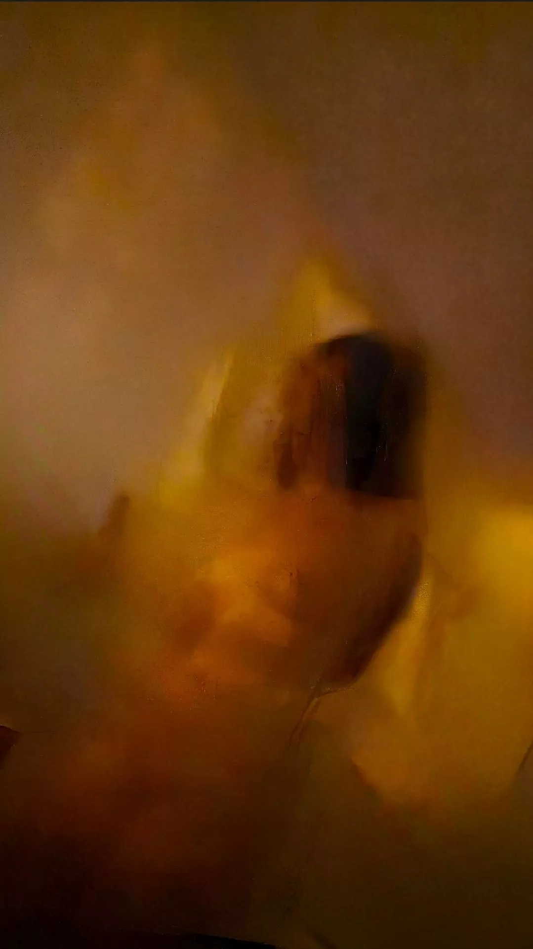 A snap of my gf in nightmode when she was moving, i found it pretty artistic