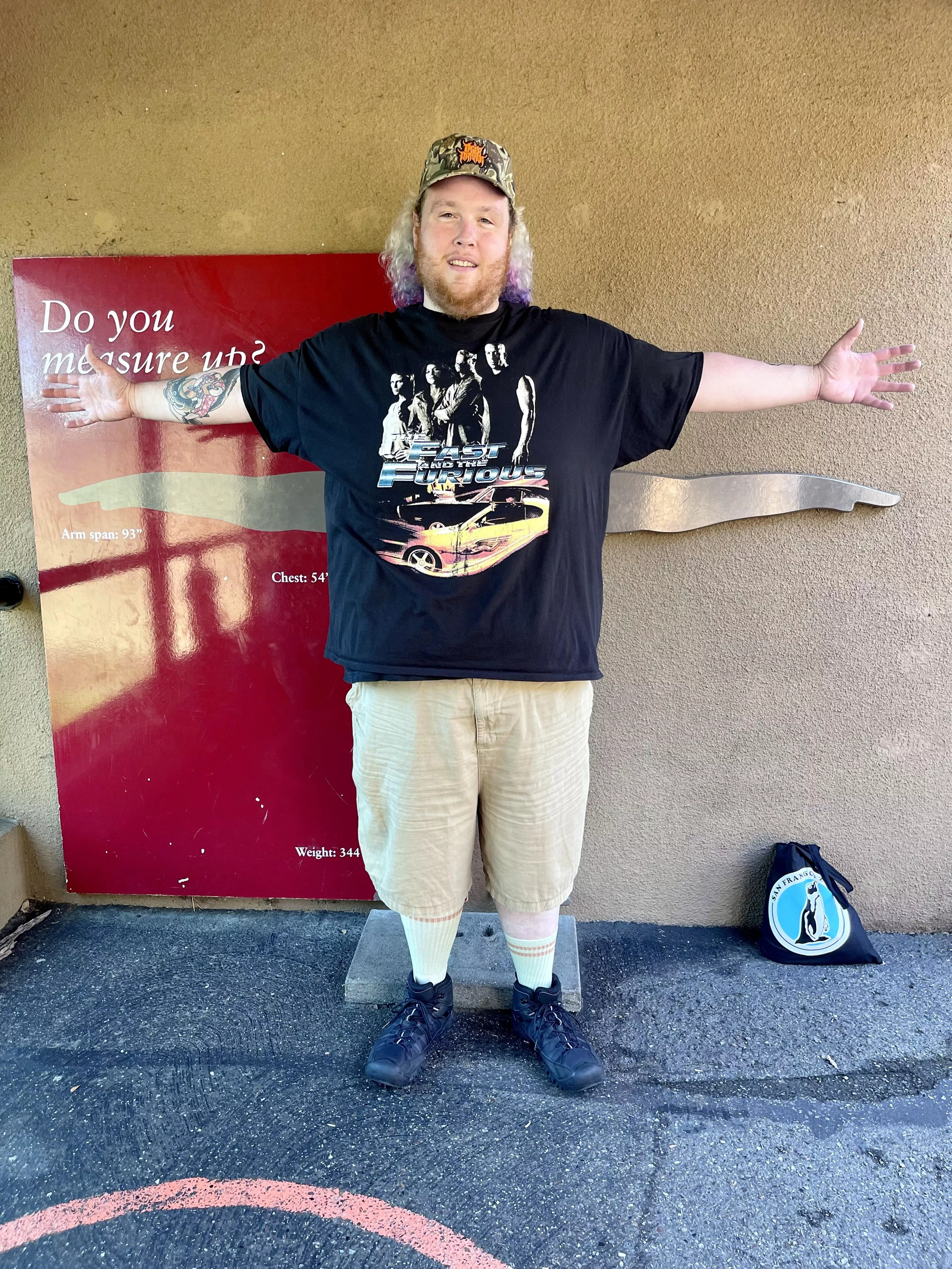 According to the Zoo I’m Larger than a Gorilla