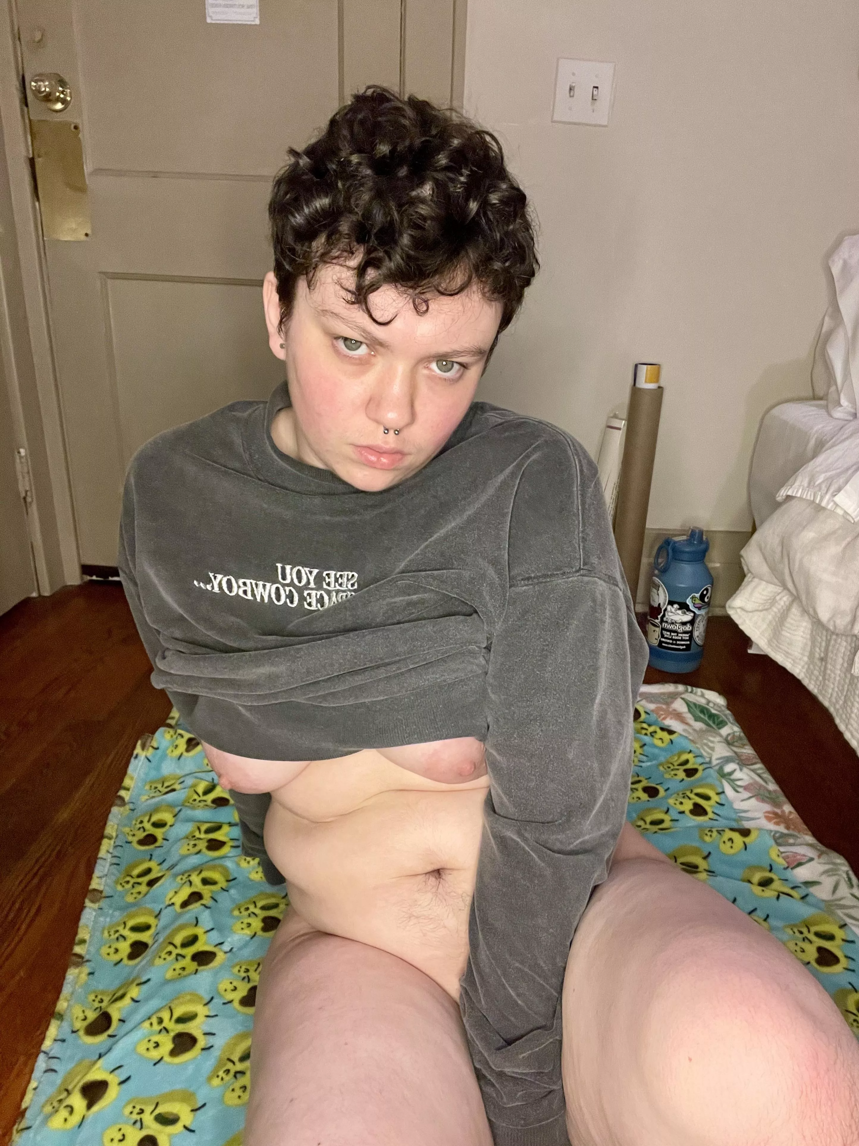 do i look more like a brat or a brat tamer? 🤔