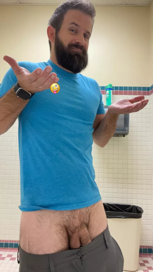 Forgot my belt today, think anyone will notice?