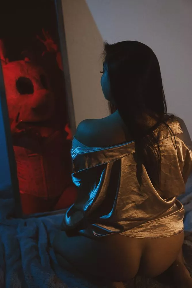 Going for a spooky Halloween vibe