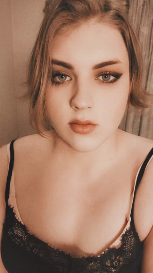 Hello, cute make up day, thought that I post