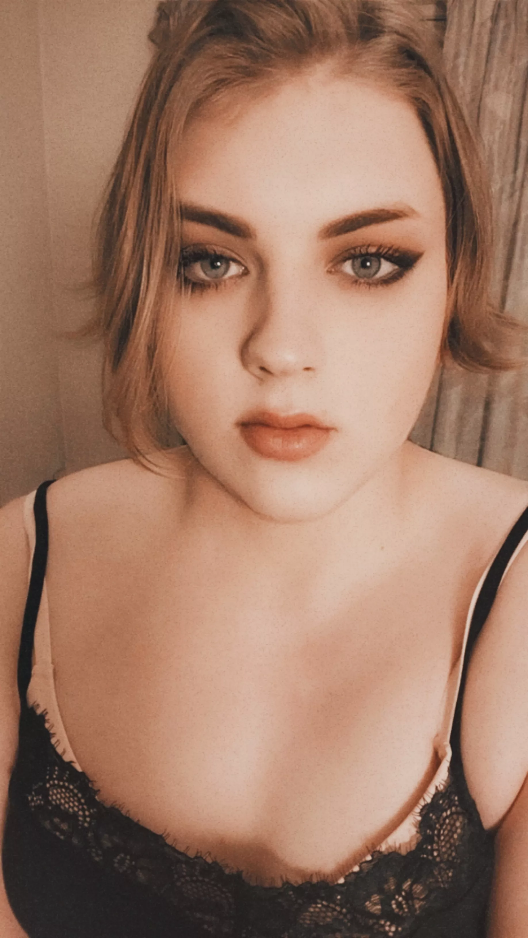 Hello, cute make up day, thought that I post