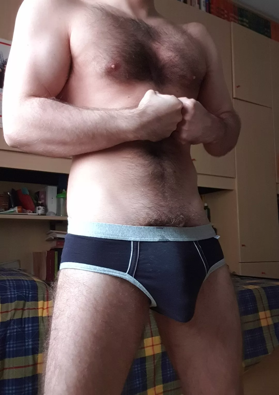 How does it look with this briefs?