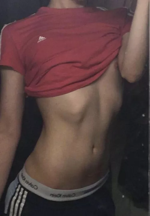 I wanna drain someone's wallet 😈