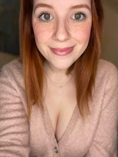 I’d love to go on a date sometime! [F] 💕