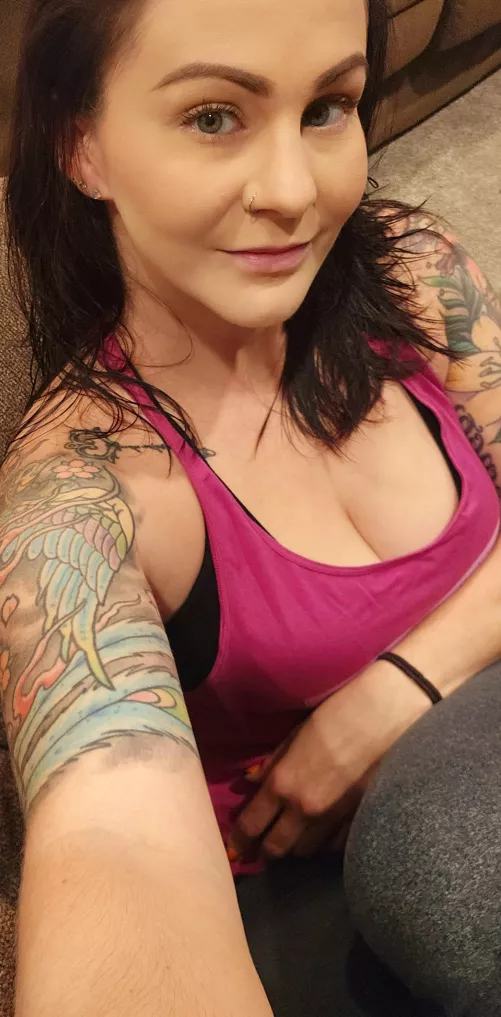 Just another lonely milfie night