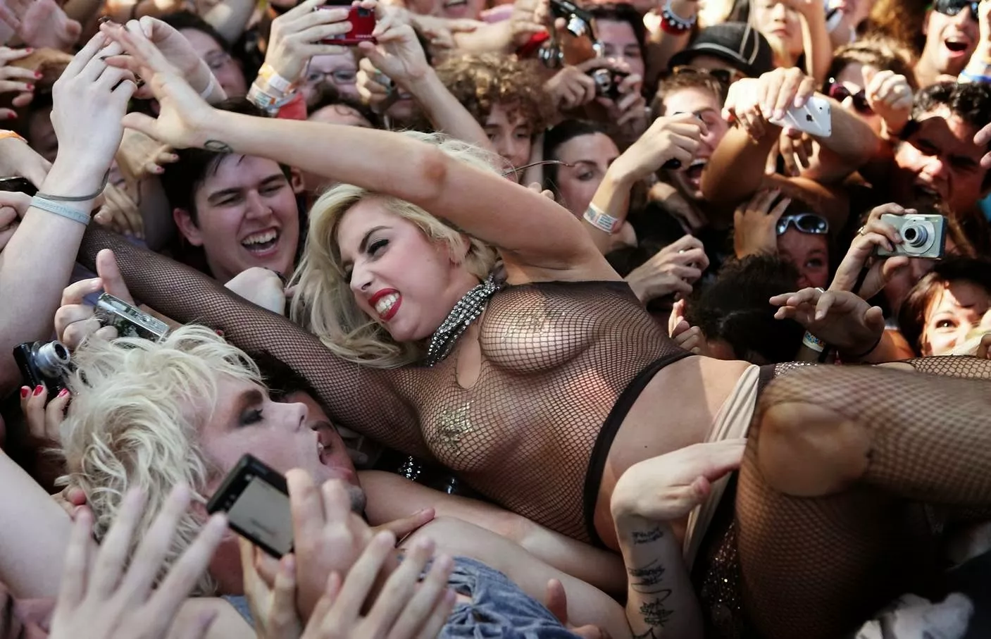 Lady Gaga Stage Dive