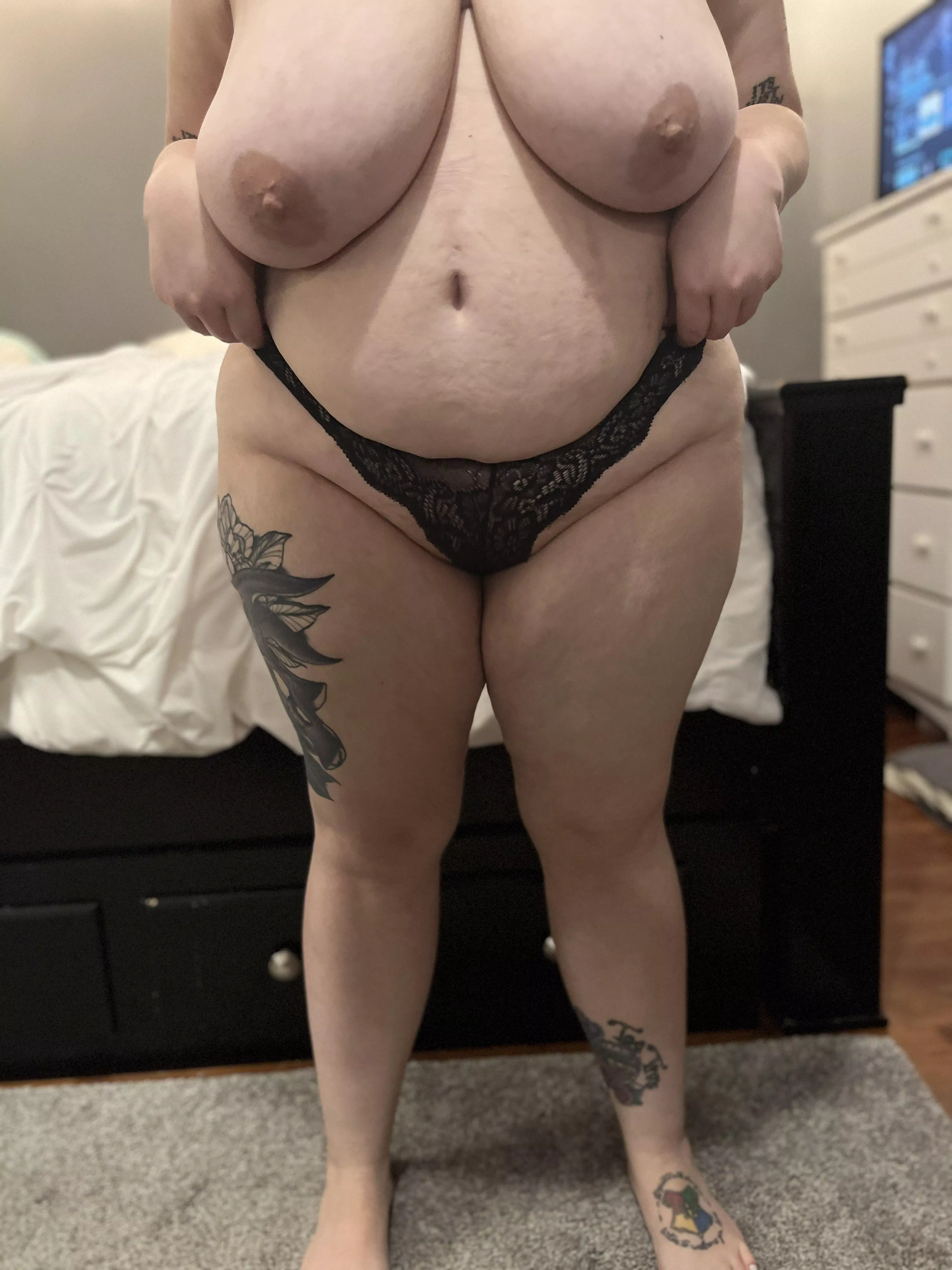 Let me choke you with my thighs