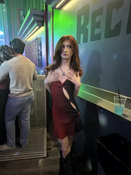 me at the club a few days ago 😜 would u have bought me a drink?