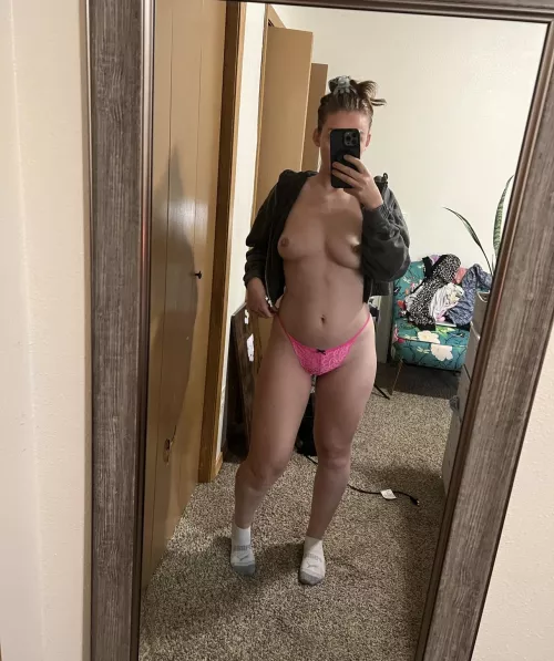 Mommy in hot pink thong