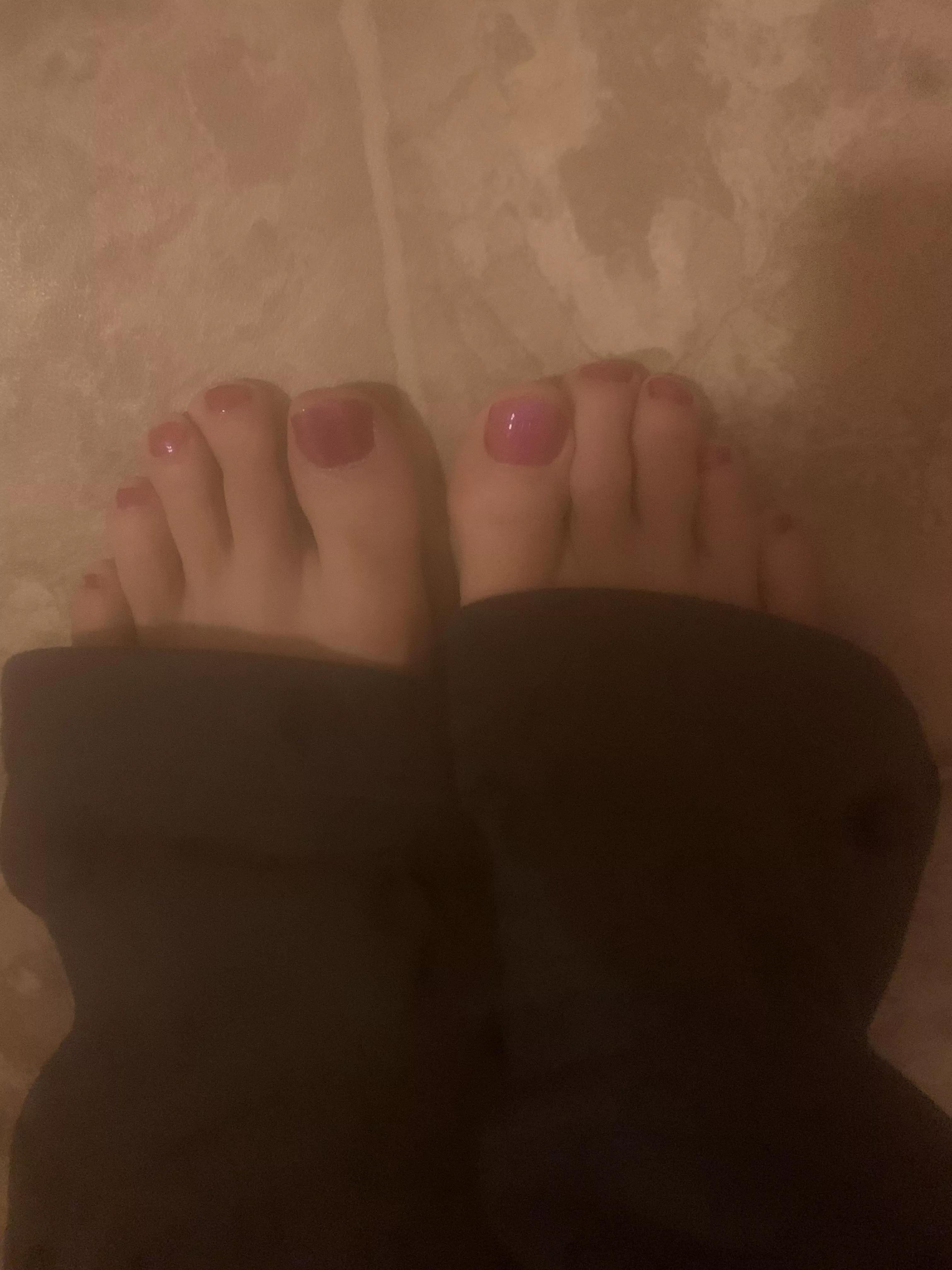 Pink toes!!