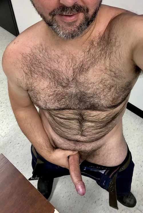 Talk, thick, hairy, and hung.