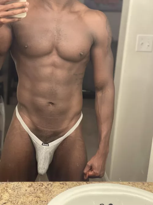 This thong had my meat hangin😛