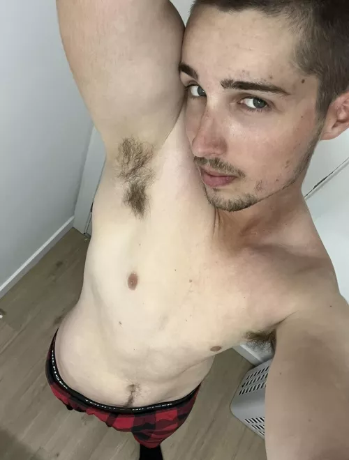 Want to sniff my musky pits?