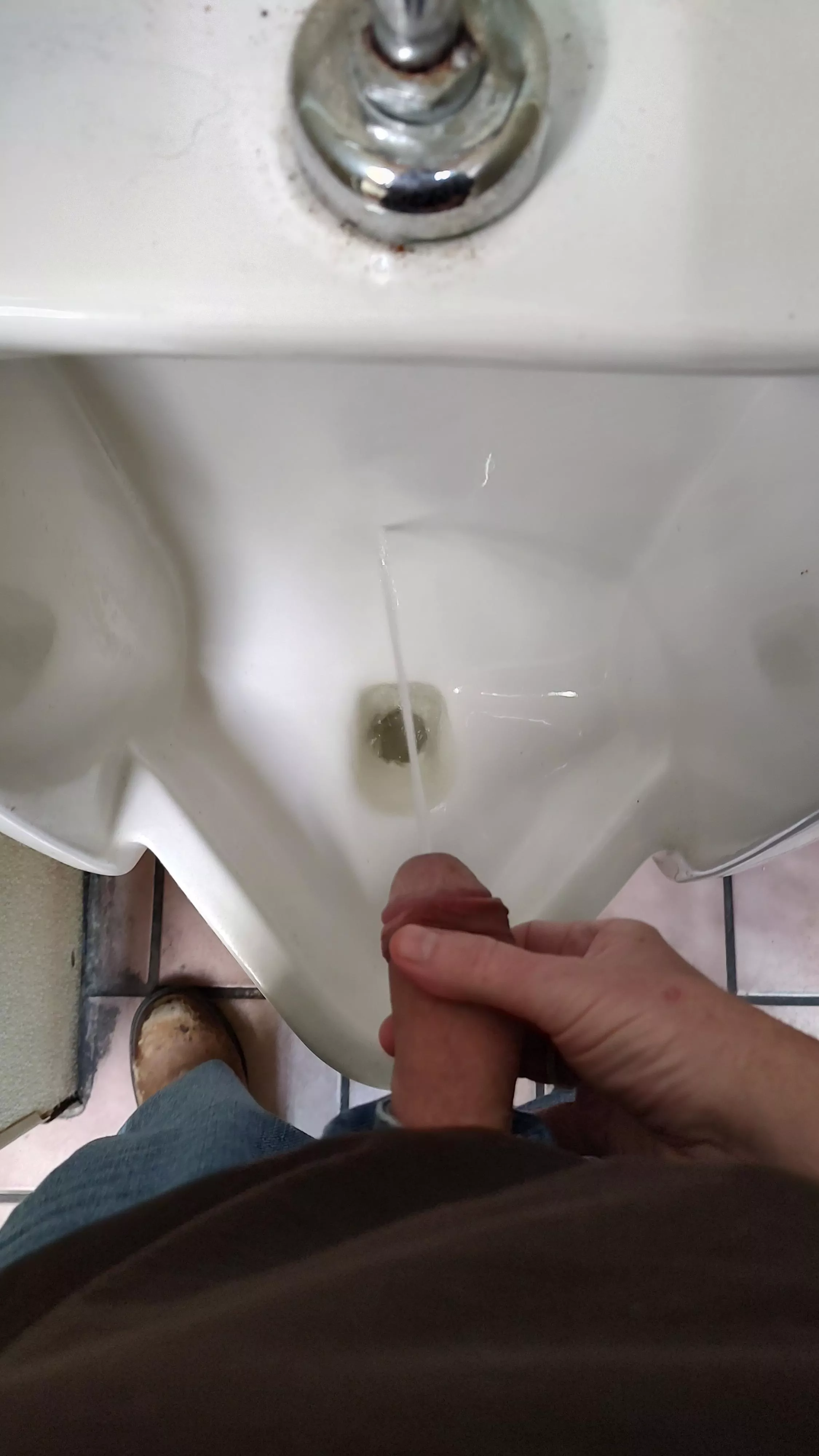 Was hoping someone would come in and peek over that's why I stand back (58)