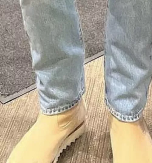 What are these boots Posty is wearing, this is the best pic I could find unfortunately