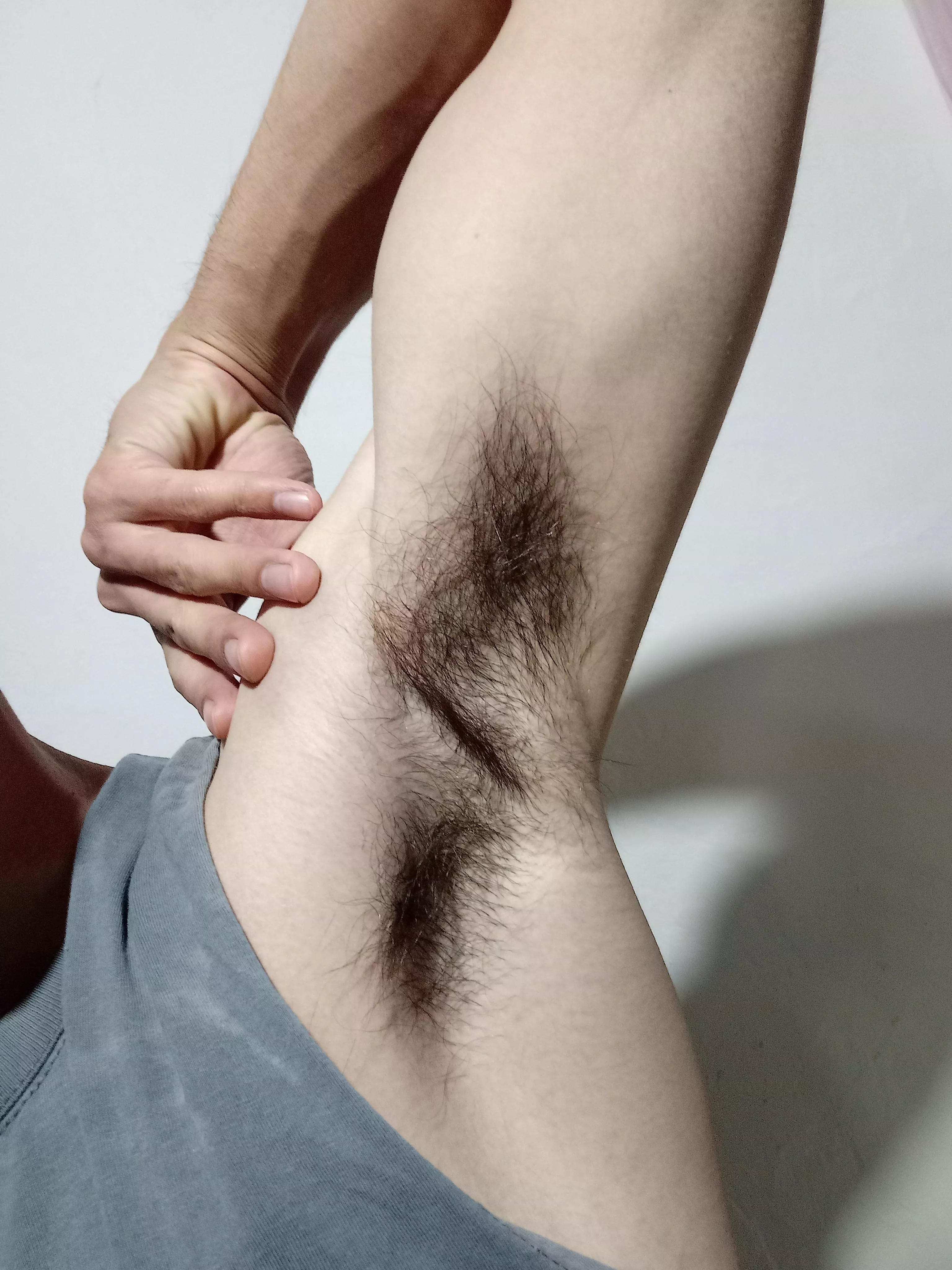 Hairy armpit