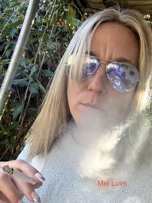 Hot MILF Smoking vibes.....
