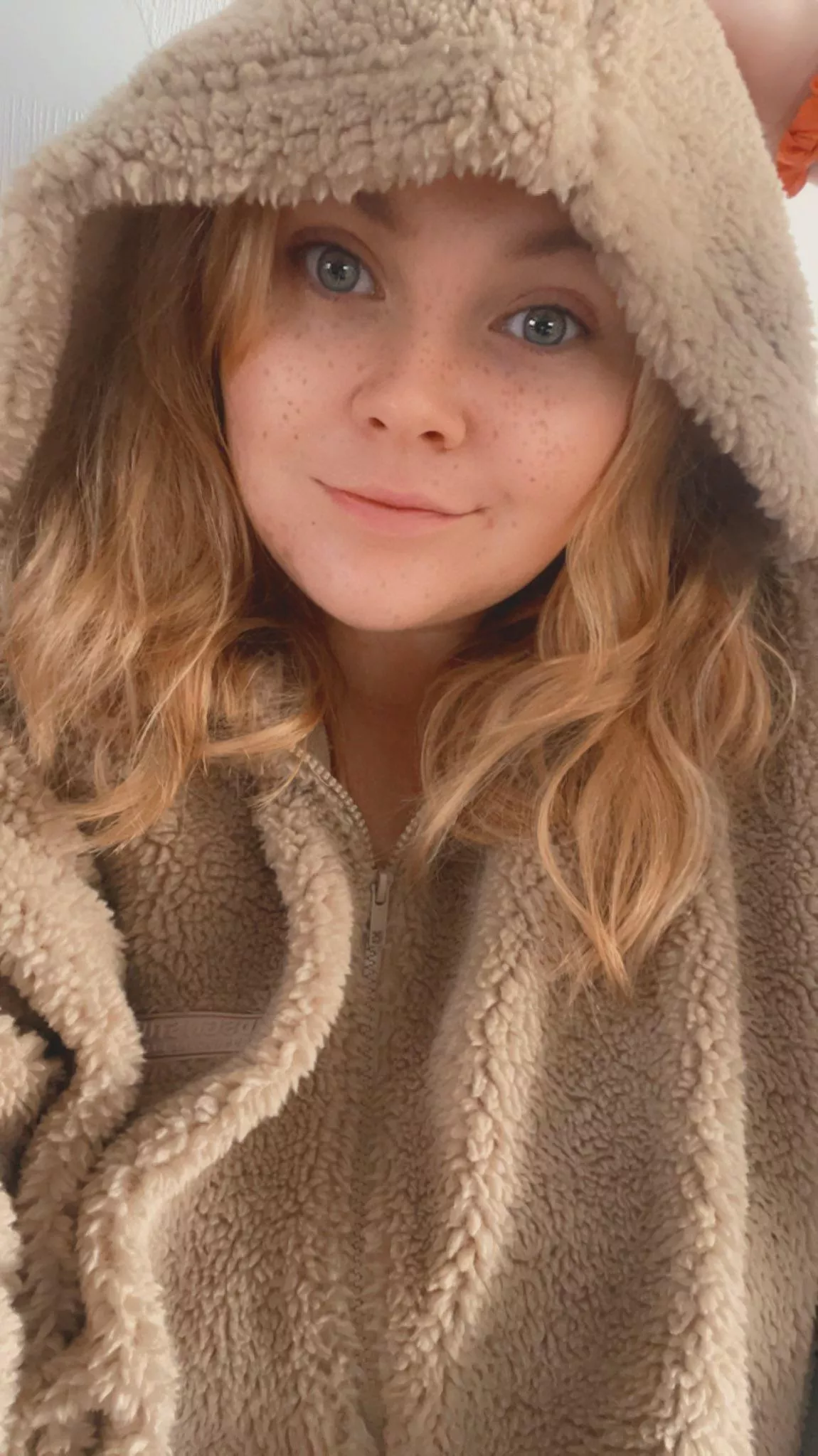 I hate leaving my warm bed, it’s too cold outside !