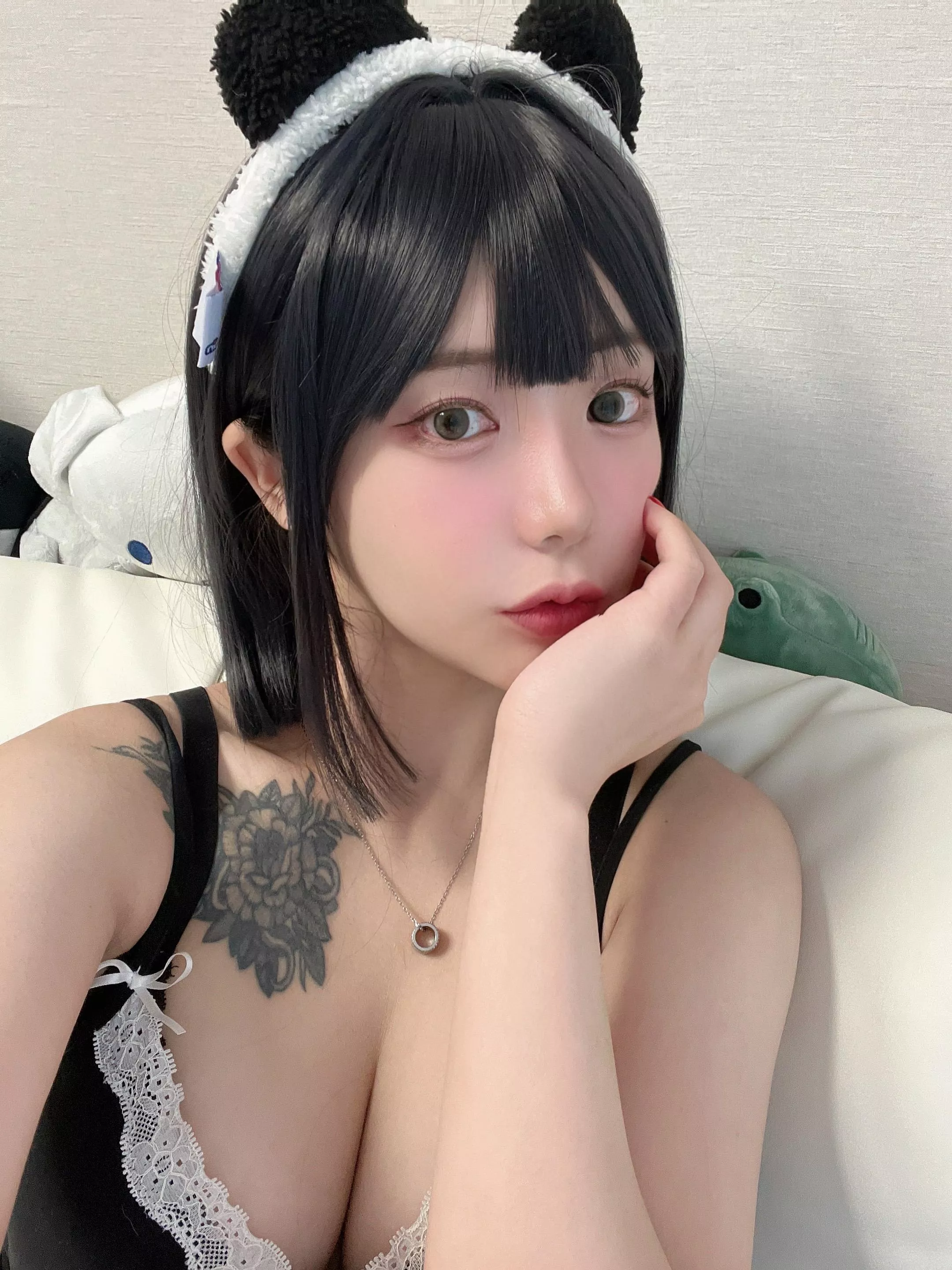 i will do tricks for you :3