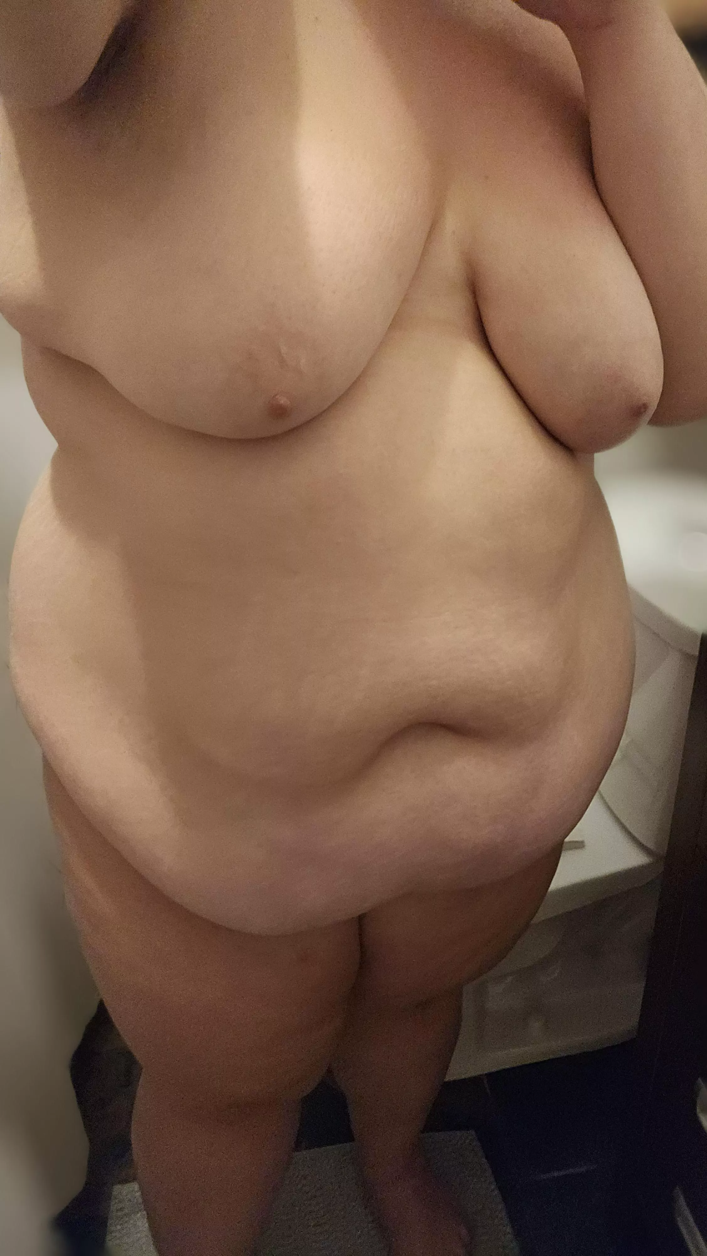 I'm craving for orgasms in my shower : are you cuming with me ? 😇🥵😈