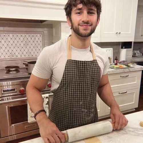 Making cannolis!
