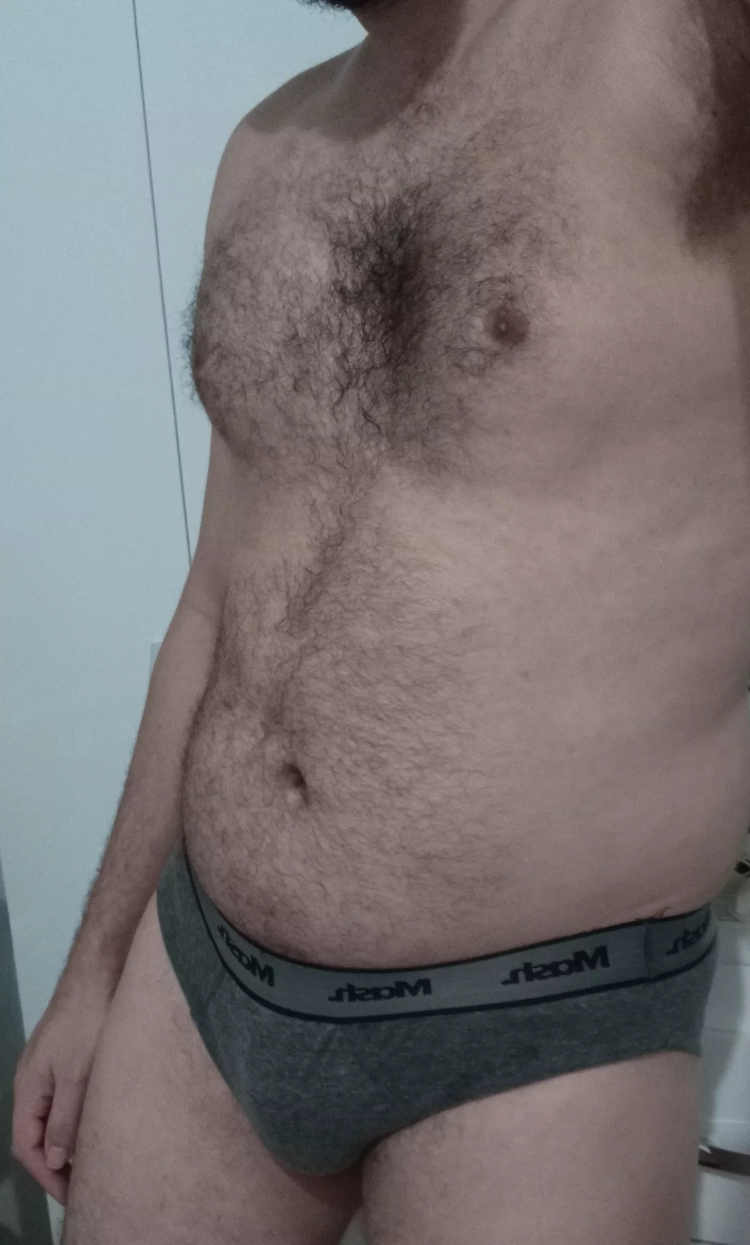 may i sit with other otters?