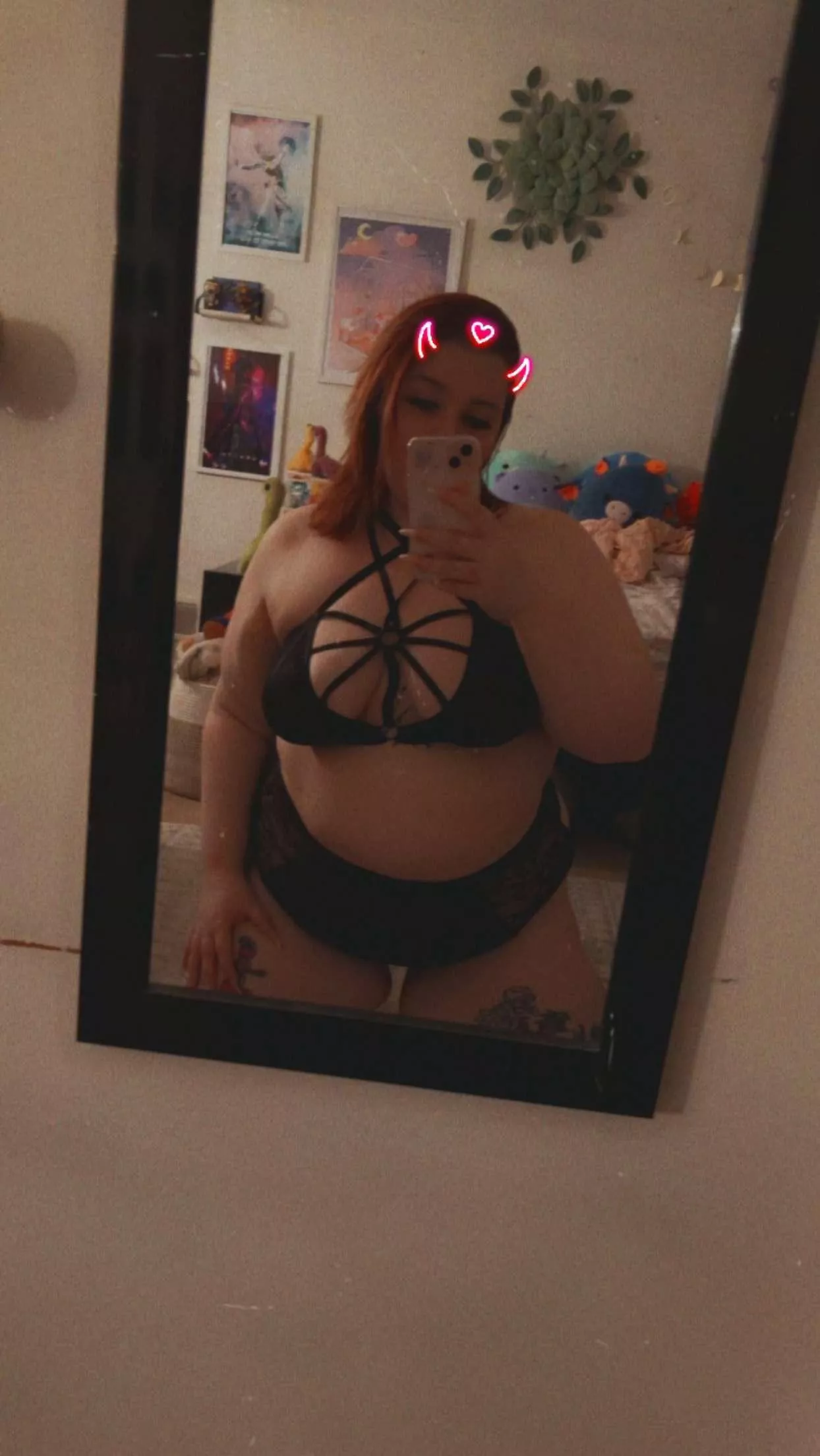 POV: i’m your long distance girlfriend sending you a pic