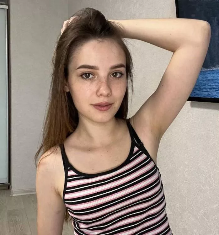 Say hi if you wanna see more of me