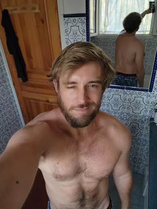 Trying to take a selfie winking 😉