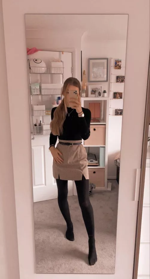 Wish my teachers looked like this when I was in school