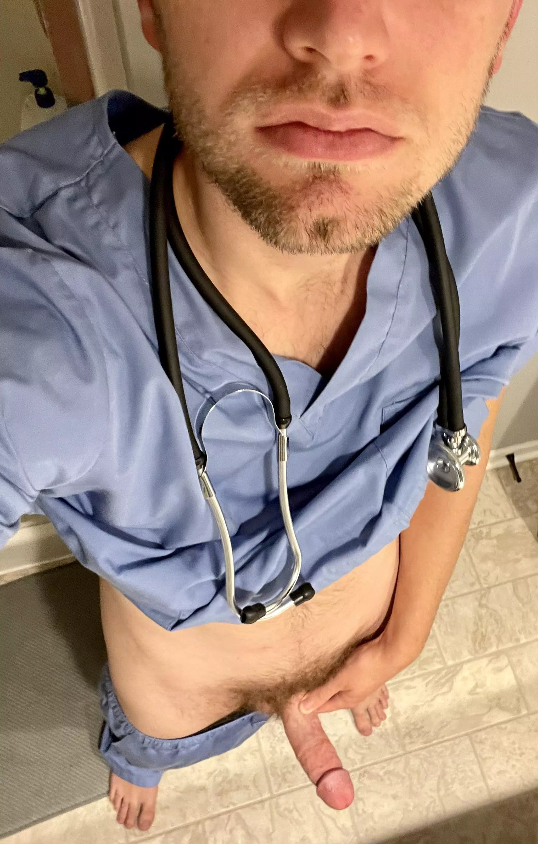 Would you let a doctor cum inside you? 😘