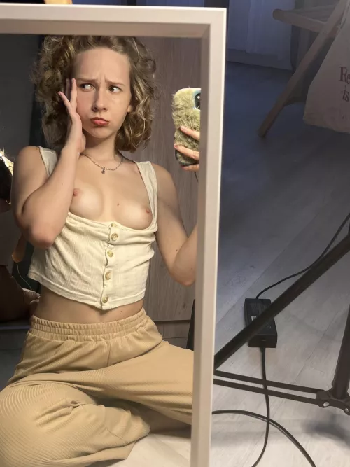 You wet my pussy and make my face smile