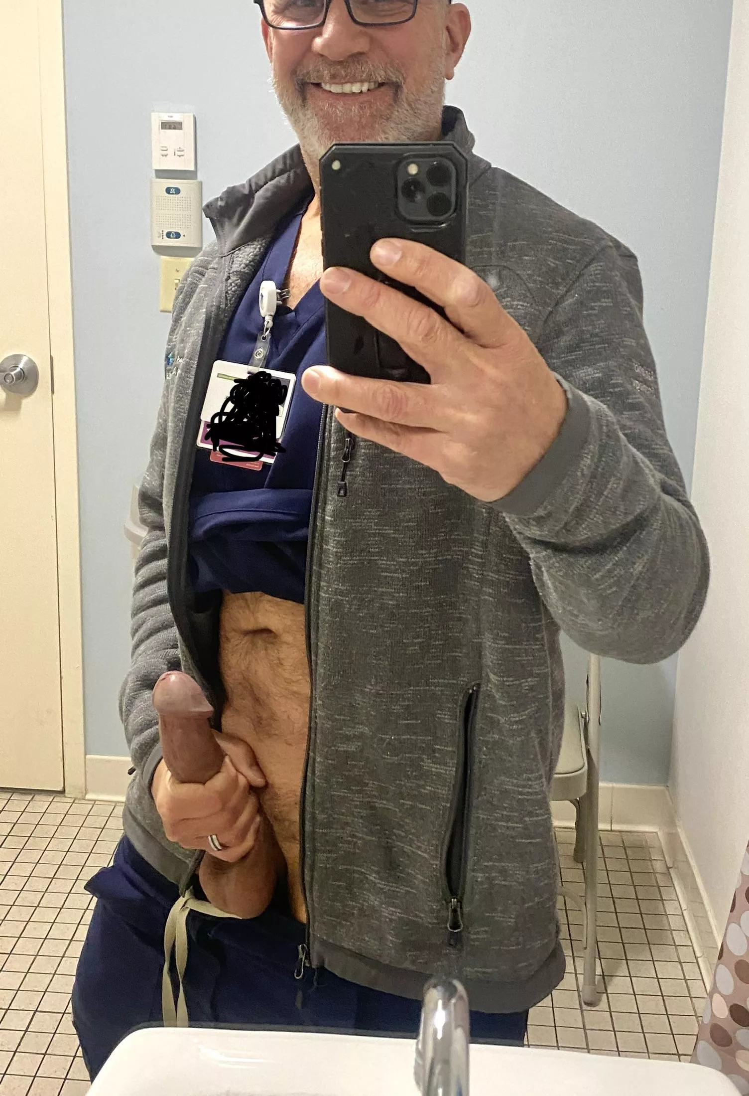 [53] what do you think of my new fleece?