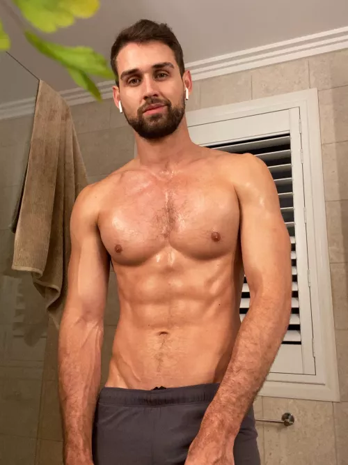 Any ladies have a teacher kink? Hmu 😏