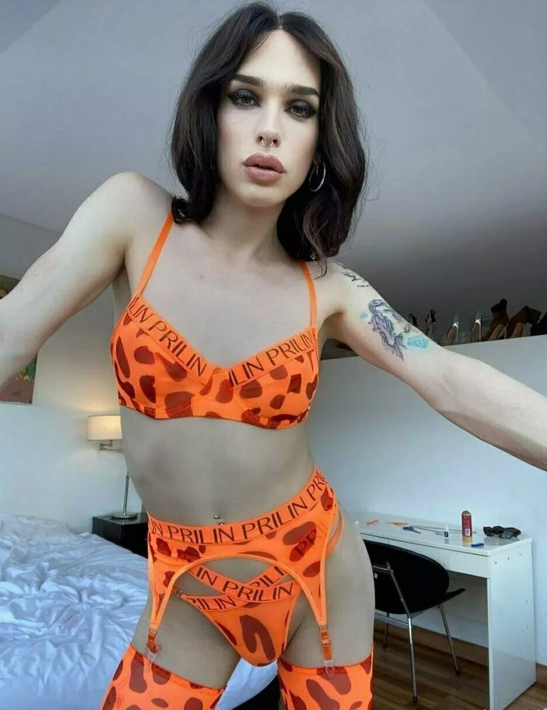 Do you like fit girls with big dicks?