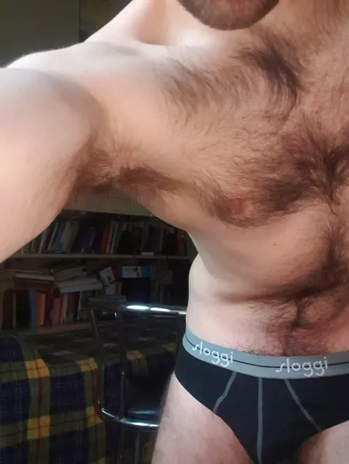 Do you trim your armpits usually?