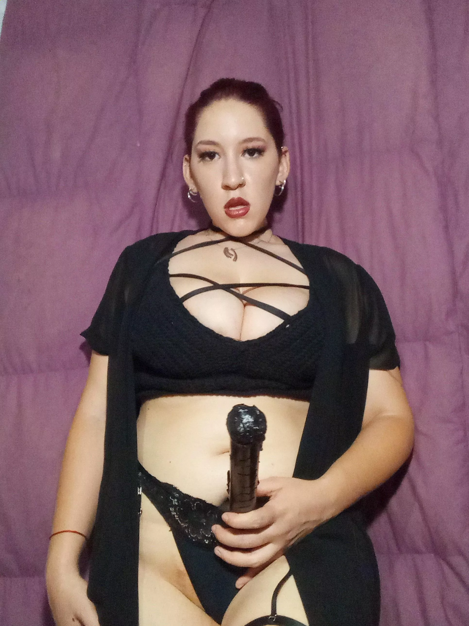 Do you want mommy to fuck you hard?