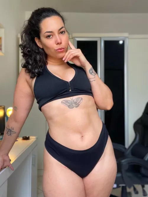 Ever fucked a latina milf? 🤭