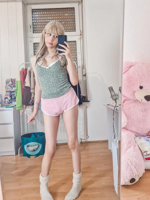 First reaction seeing me? 🙈💗