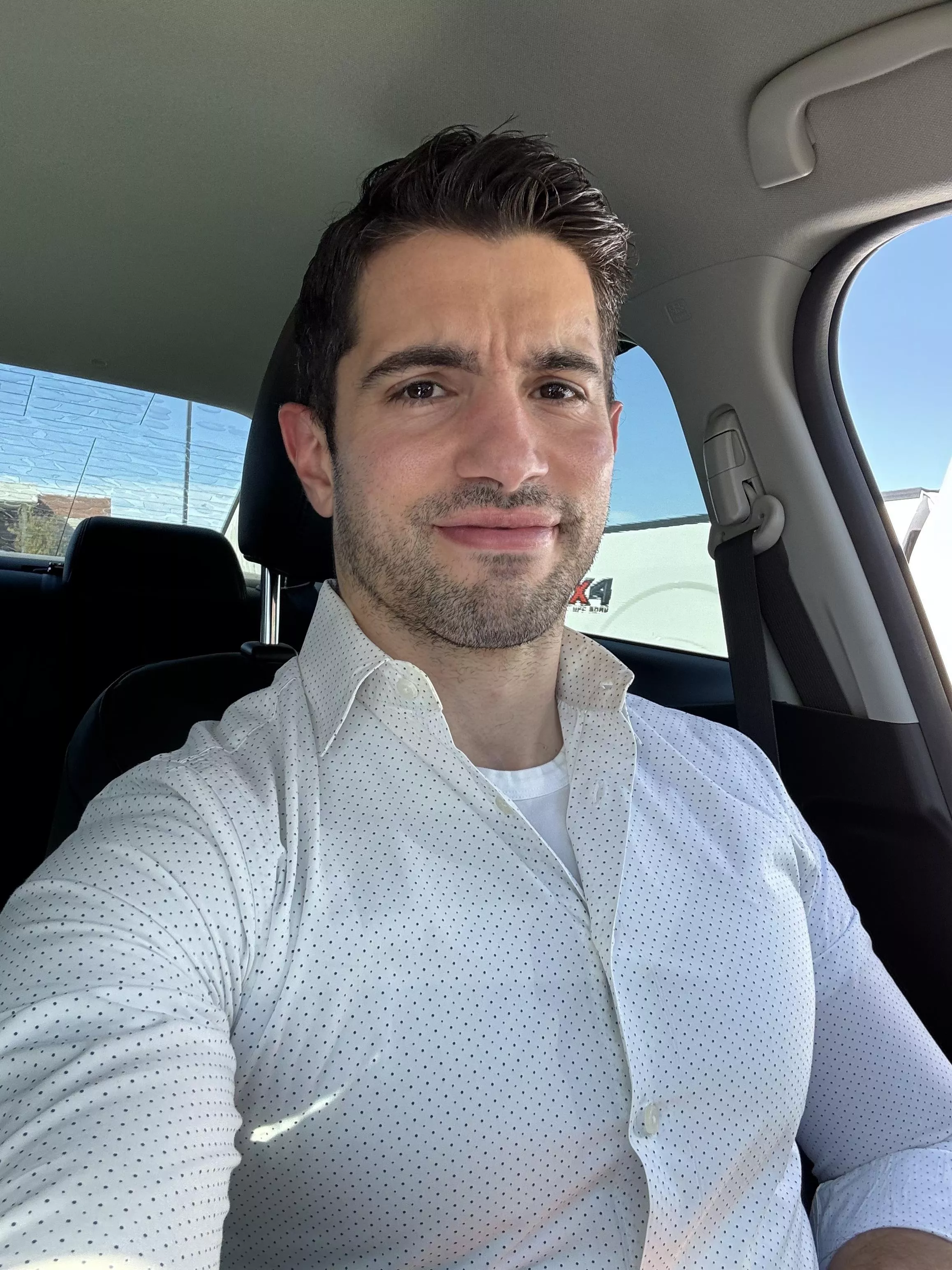 Hair is behaving itself today! Hair is behaving itself today!